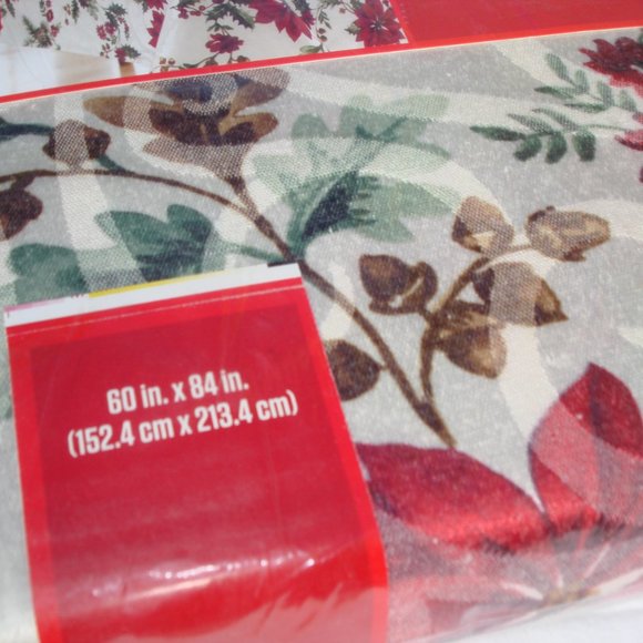 NEW 60" x 84" OBLONG Fabric Tablecloth FOOD NETWORK Christmas Winter Juniper - Picture 8 of 9